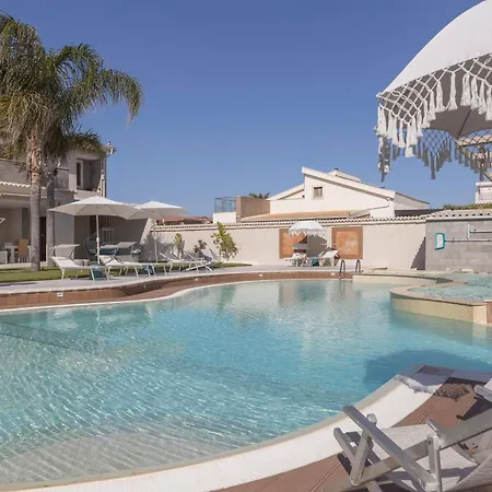 Aqua Doria Villa *